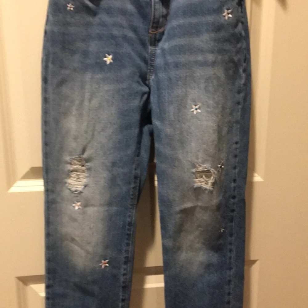 Old Navy girl embroidered floral Boyfriend Skinny Jean size 14R adjustable waist